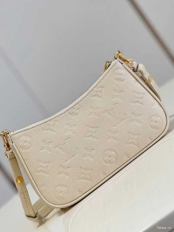 Affordable VUITTON ON LOUIS STRAP POUCH EASY 0820